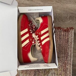 Adidas samba wales Bonner size 4